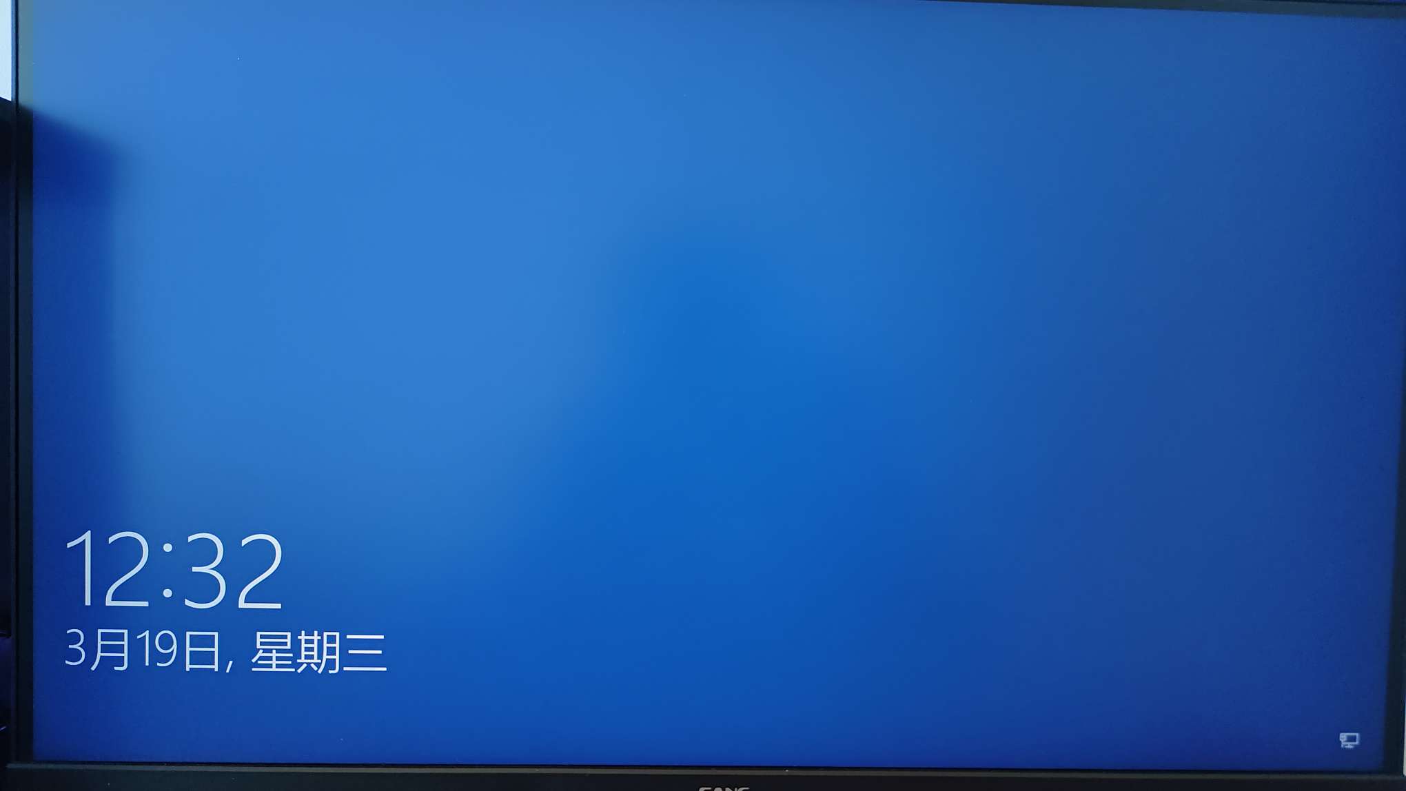求助帖  WIN10开机或重启后不显示锁屏壁纸-爱乐享资源网