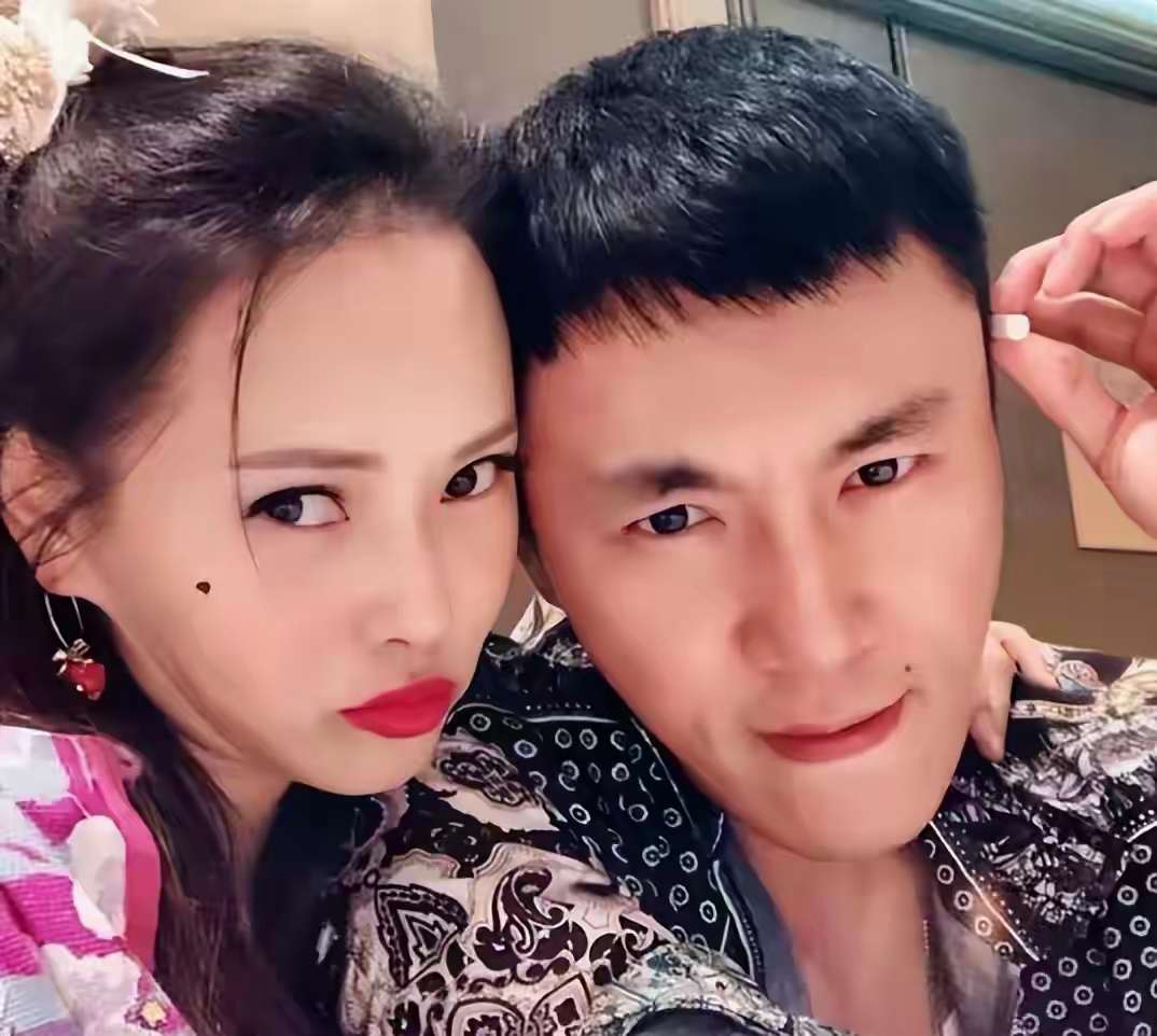 【热搜】秦昊夜店录音风波：姐弟恋崩于资本对赌，还是被剪辑的“剧本-爱乐享资源网