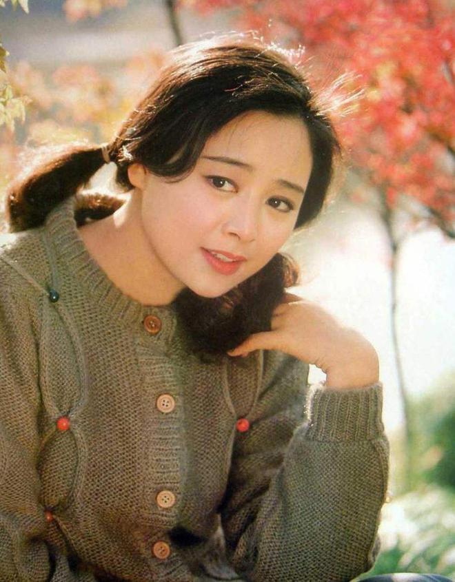 【资讯】演员张瑜：离婚后单身30年，再见前夫仍感到心动-爱乐享资源网
