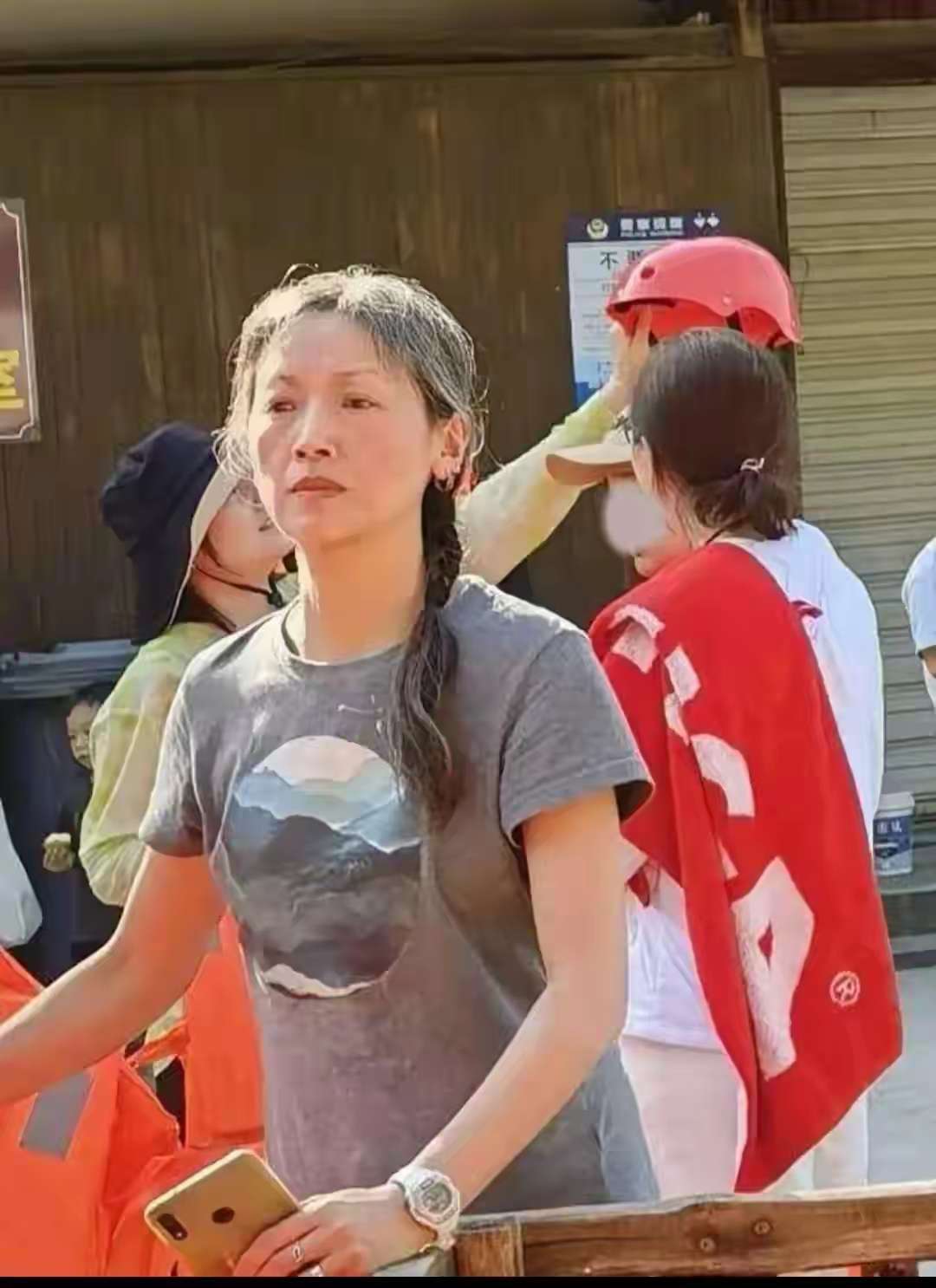 【热搜】56岁吴倩莲罕见露面：从港片女神到低调主妇，她活成娱乐圈-爱乐享资源网