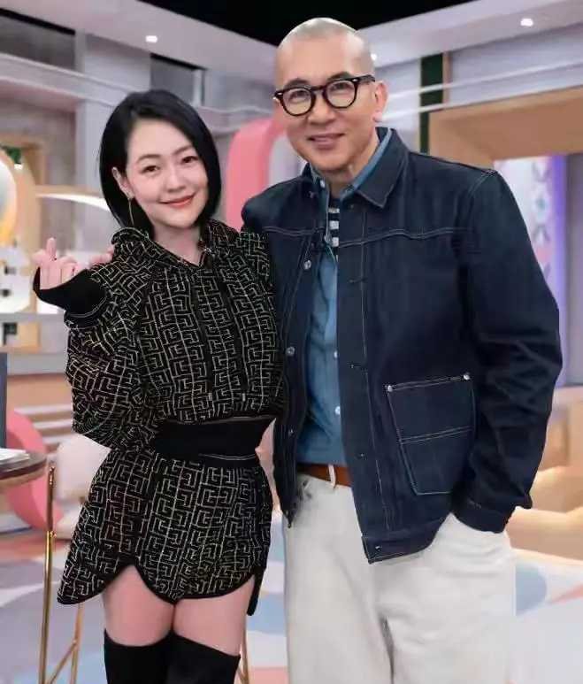 【热搜】凌晨娱乐圈炸开惊天巨雷！小S三个代言集体蒸发，女儿宣传页-爱乐享资源网
