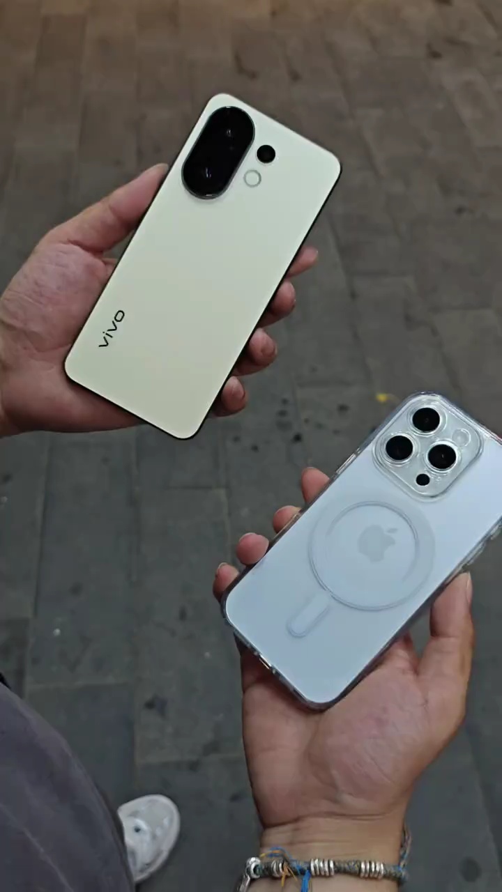 【玩机视频】vivo手机可以和苹果手机无损传图片-爱乐享资源网