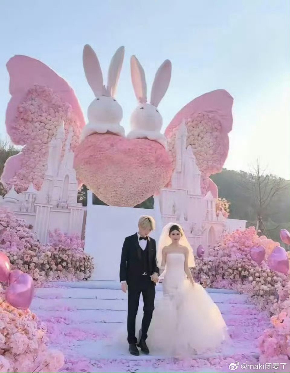 【热搜】鹿哈凌达乐和老婆更新动态晒订婚视频，帅哥美女真的好配呀-爱乐享资源网