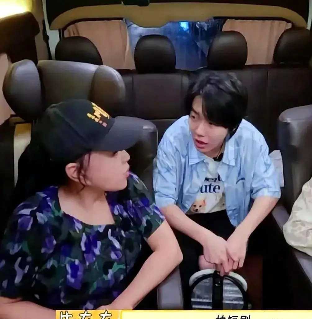 【热搜】倪萍问刘晓庆：以后会不会转型当导演？刘晓庆的回复让人笑翻-爱乐享资源网