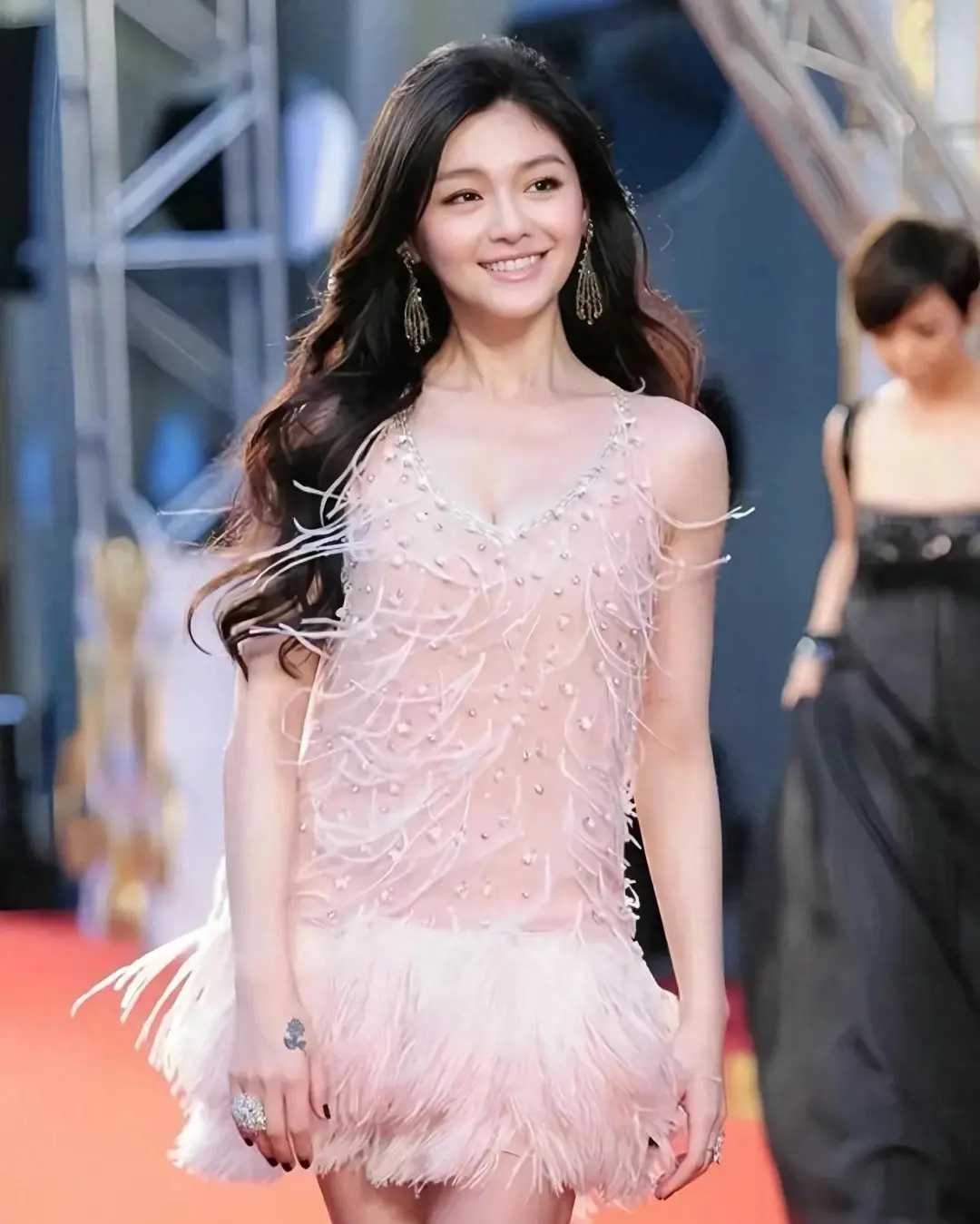 【热搜】大S女儿汪希玥：想让妈妈骨灰进墓园，小姨别争，我和弟弟回-爱乐享资源网
