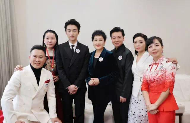 【资讯】陈妍希离婚后发文感慨颇深，因写错字被嘲笑-爱乐享资源网