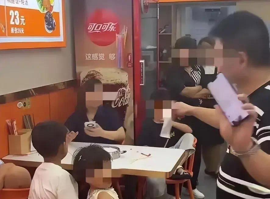 【资讯】续面”事件再升级！深夜围堵！被迫歇业-爱乐享资源网